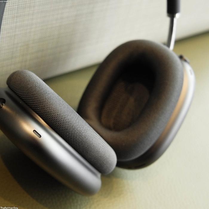 Apple AirPods Pro 2