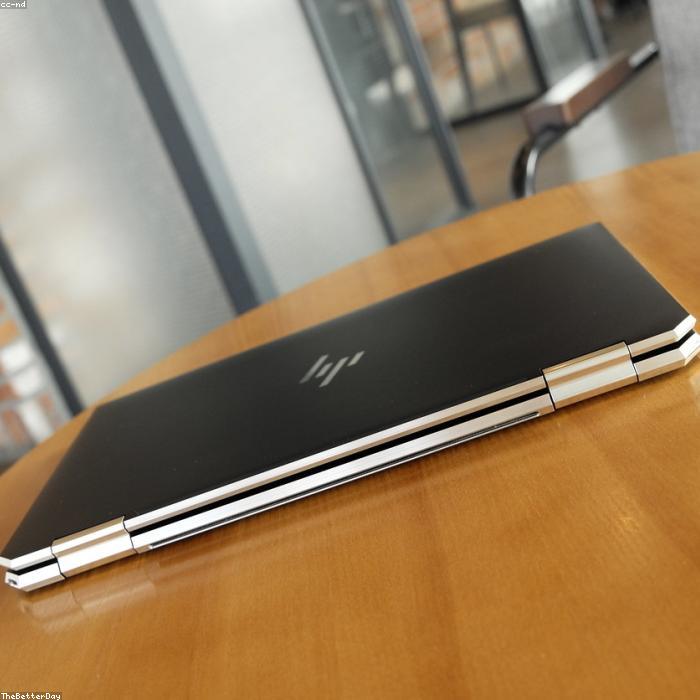 HP Pavilion 15 i5 8GB 512GB
